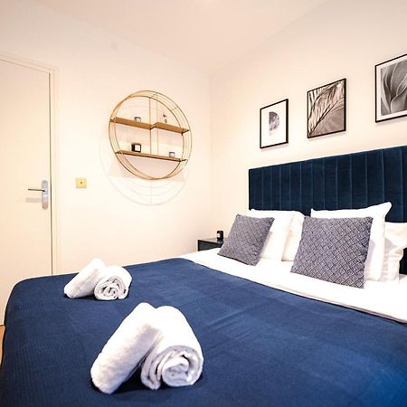 Beautiful Apartments In Le "Haut Marais" Parijs Buitenkant foto