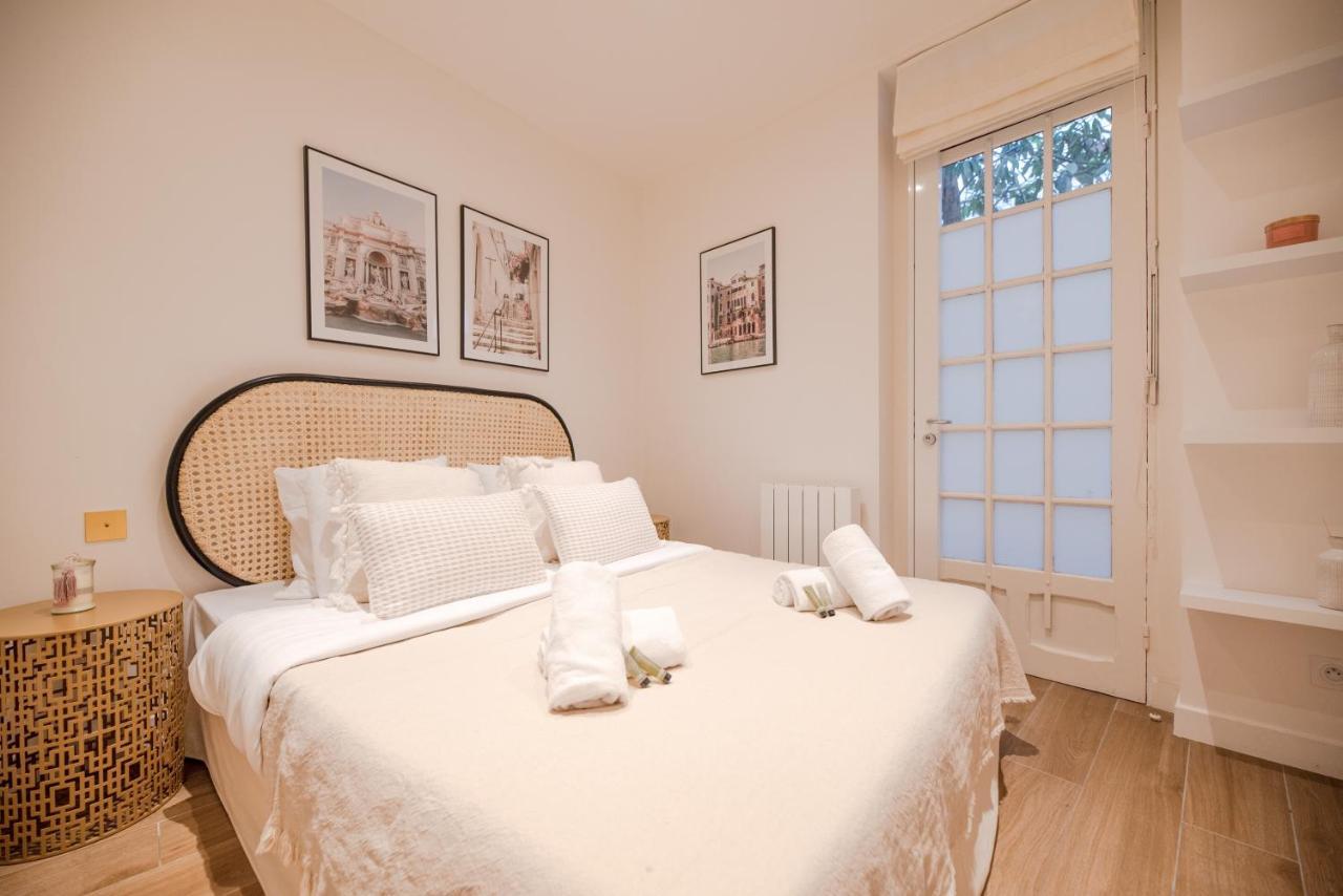 Beautiful Apartments In Le "Haut Marais" Parijs Buitenkant foto